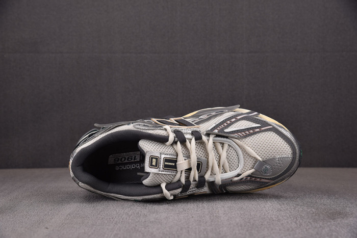 New Balance  1906A Tech Explosion  M1906AD