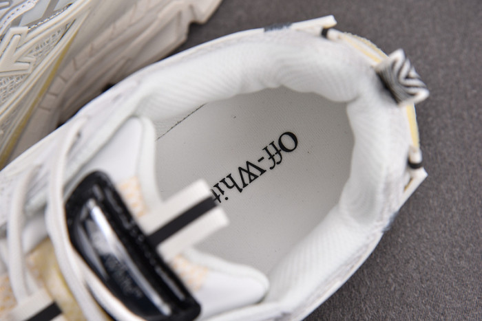 OF C/O  SNEAKER  FOR-102402