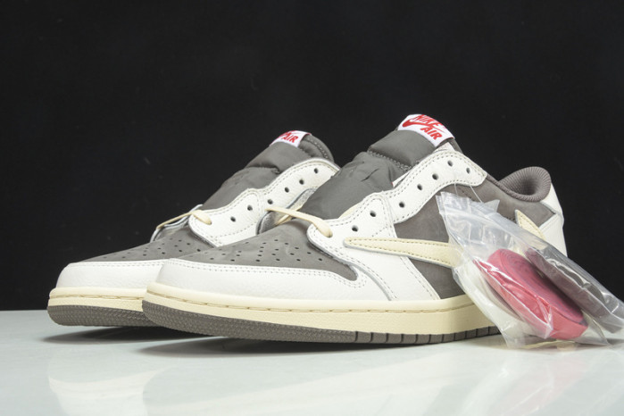 TRAVIS SCOTT X AIR JORDAN 1 LOW OG REVERSE MOCHA DM7866-162