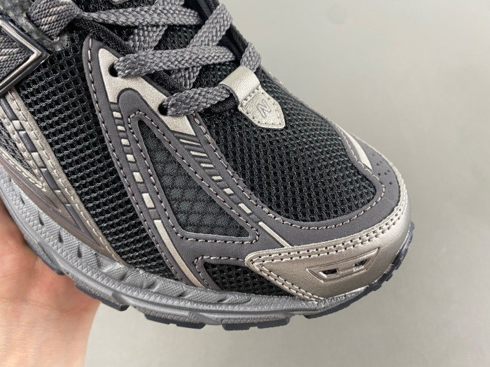 New Balance  M1906RES