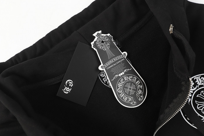 clothes Ch*0me He**ts horse shoe floral hoodie