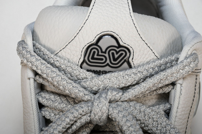 LV SNEAKER LOW  121204