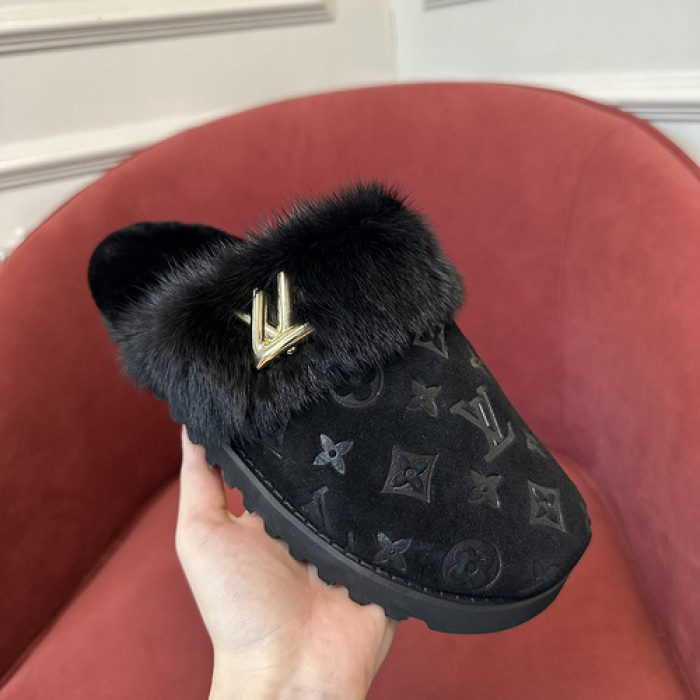 LV SLIPPERS