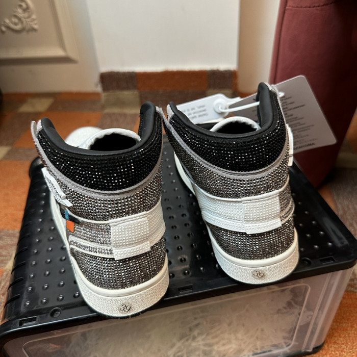 AIR JORDAN 1 RETRO AJ-28