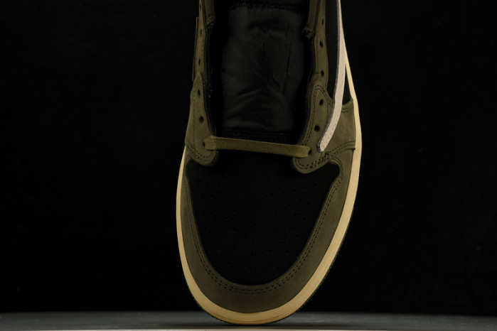 Travis Scott x Air Jordan 1 Low OG DM7866-002