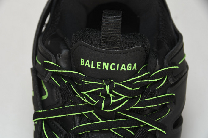 BLCG Track Trainer black green 542436 W2LA1 2042