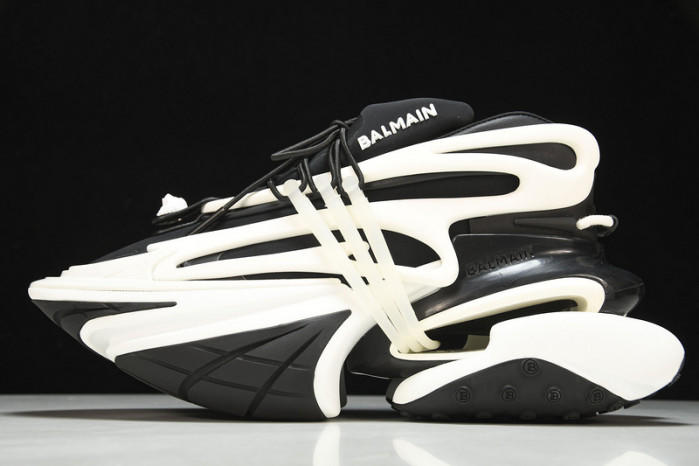 Balmain Sneakers FOR02