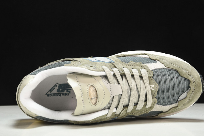 New Balance yeeshoes M2002RDD