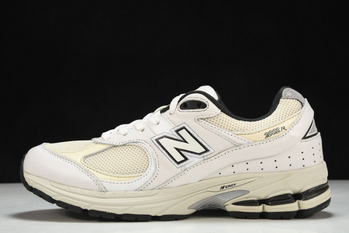 New Balance yeeshoes ML2002RQ
