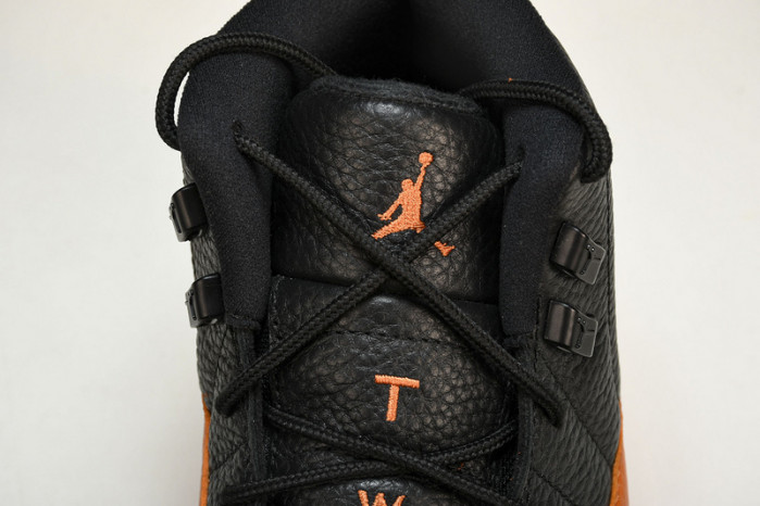 Air Jordan 12 WMNS “Brilliant Orange” FD9101-081