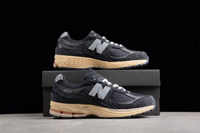 New* Balance WL2002 M2002RHO