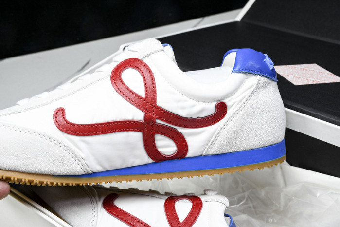 L*0ewe Ballet Runner  LW-FOR01