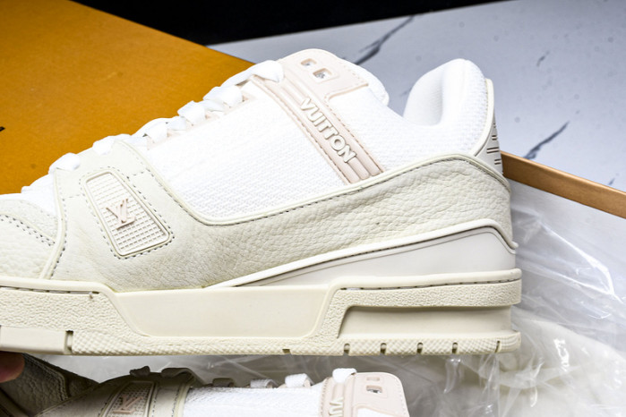 LV SNEAKER TRAINER FOR-LV320