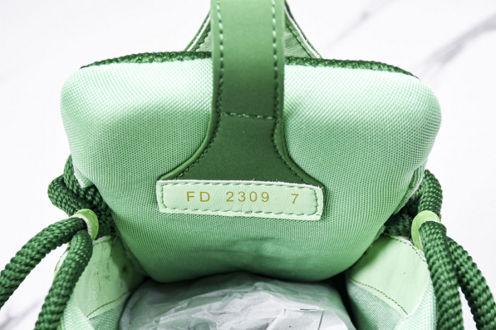 LV SNEAKER LOW FOR-LV102