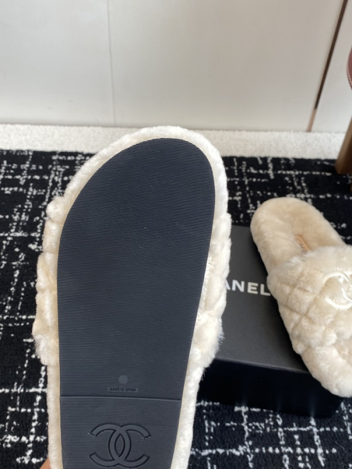 CH*NEL SLIPPERS