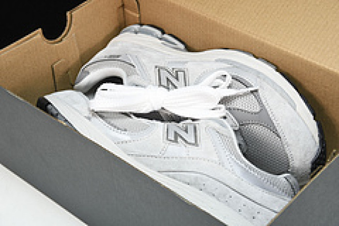 New Balance yeeshoes  ML2002RO