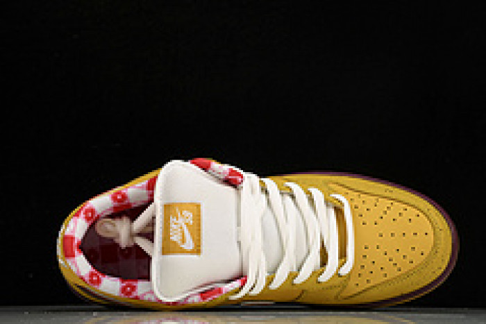 Nike Dunk Low “Yellow Lobster” 313170-137566