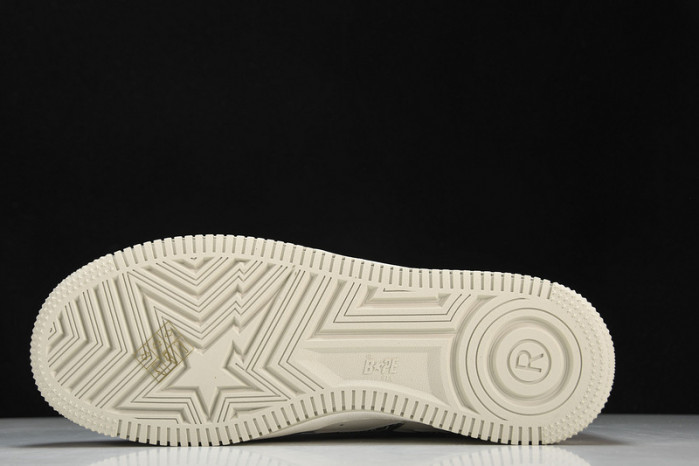 A B*THING APE YEE-032