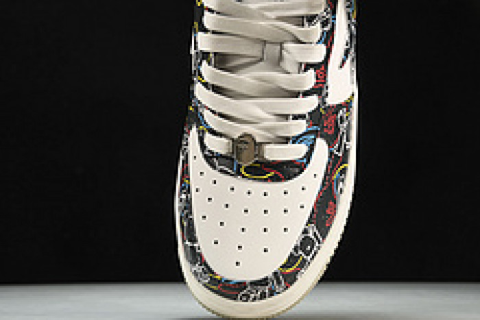 A B*THING APE YEE-032