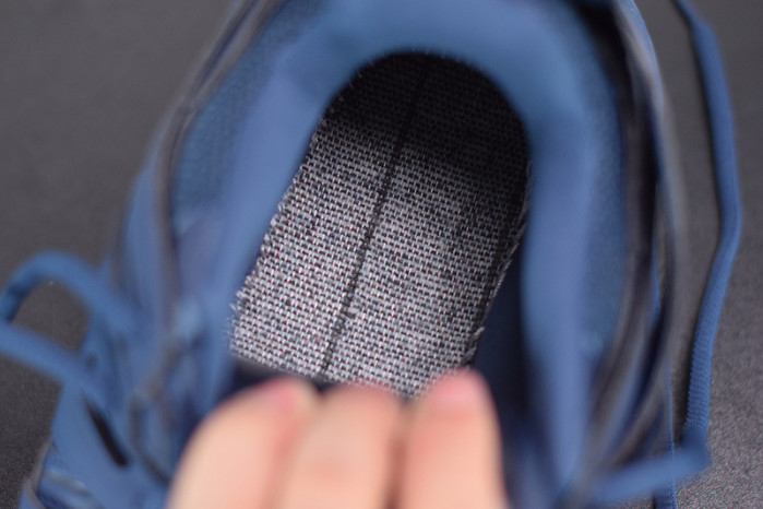 BLCG Track Trainer Dark Navy 542023 W2LA1 4107