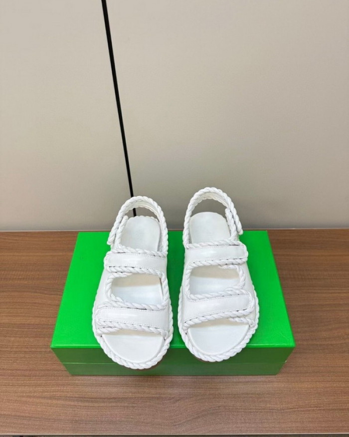 b0ttega Ven*ta  slides