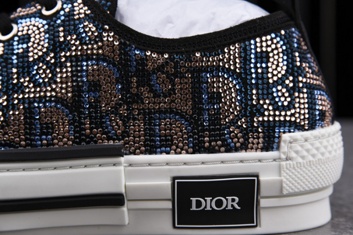 D10R B23 Sneakers Low Top