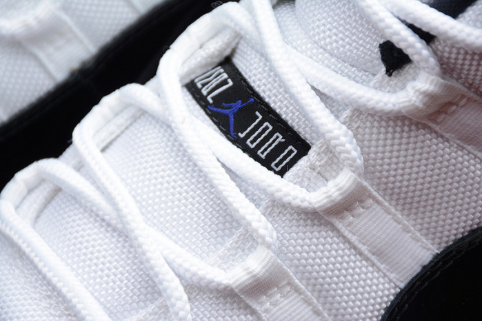 Jordan 11 Retro Low Concord  528895-153